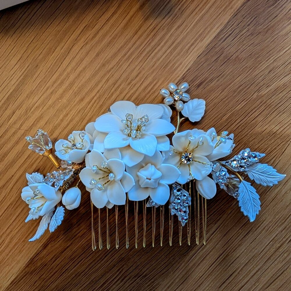 Twigs & Honey Creamy Floral Petite Garden Comb